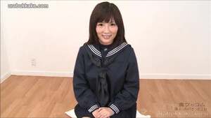 Лицо и рот японки заливают спермой