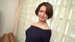 Муж-японец ласкает бритую писю жены и трахает членом